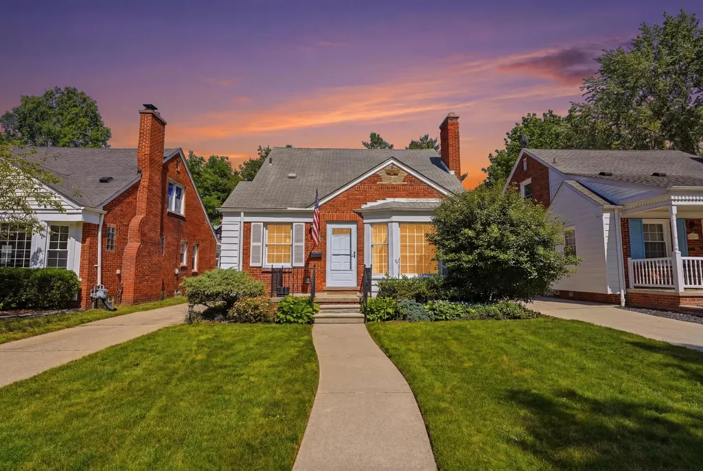 3031 Syracuse Street Dearborn City MI 48124