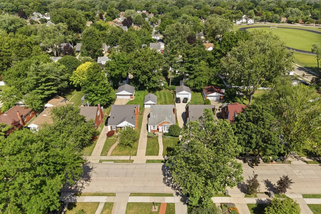 3031 Syracuse Street Dearborn City MI 48124