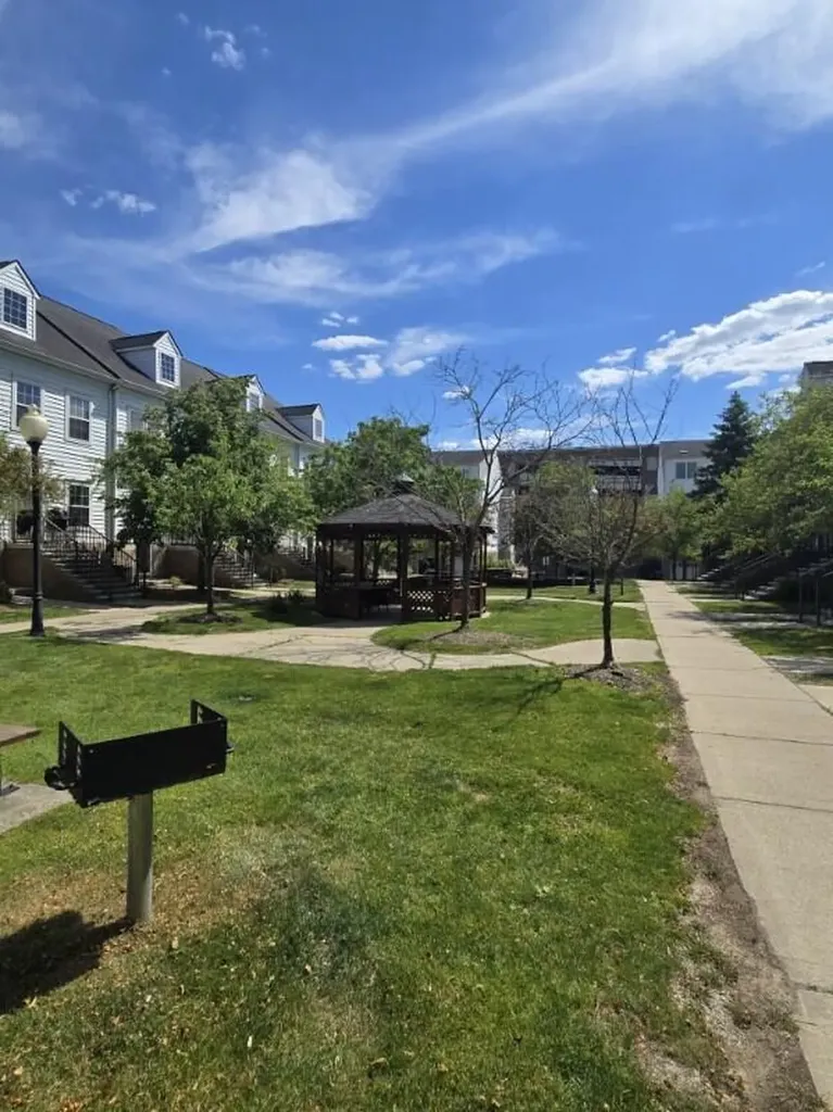 1141 Freesia Court Ann Arbor City MI 48105