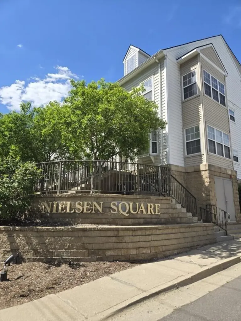 1141 Freesia Court Ann Arbor City MI 48105