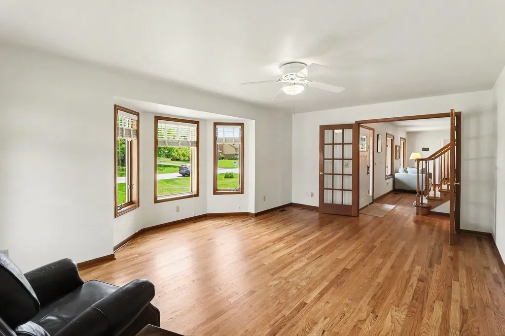 11202 Clovis Pointe Drive Green Oak Township MI 48178