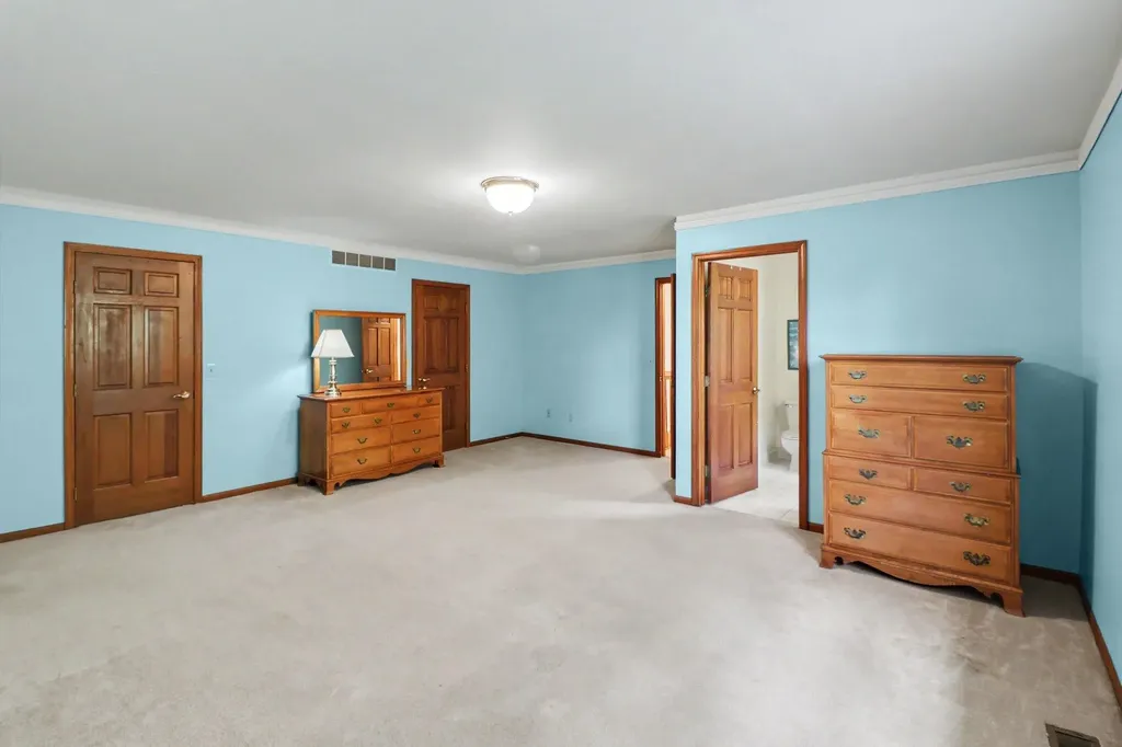 11202 Clovis Pointe Drive Green Oak Township MI 48178
