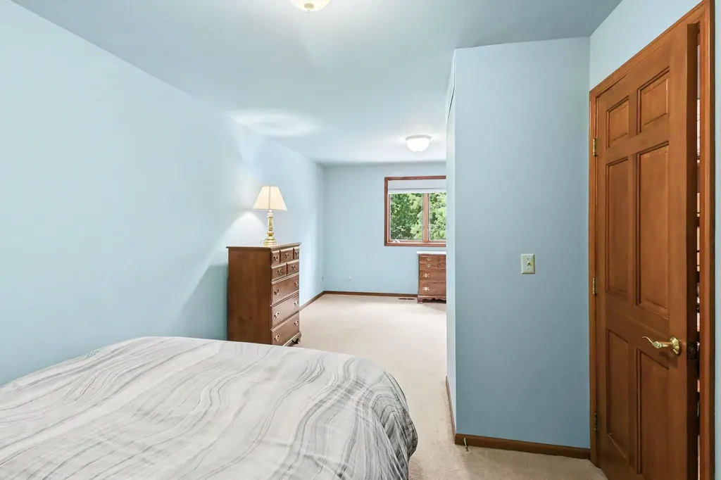 11202 Clovis Pointe Drive Green Oak Township MI 48178