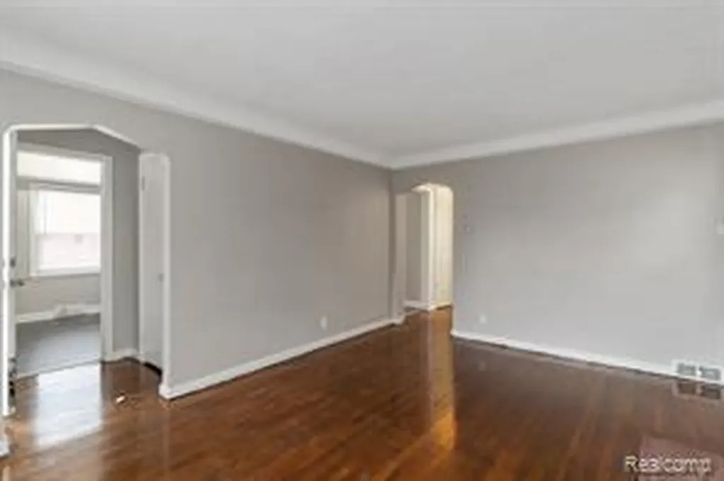 10642 Mckinney Street Detroit City MI 48224