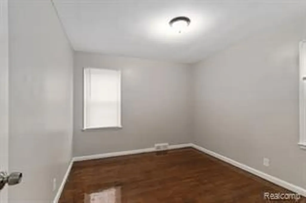 10642 Mckinney Street Detroit City MI 48224