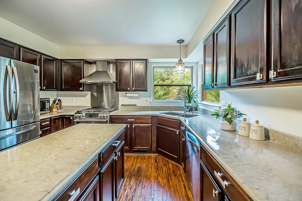 8757 Sydney Drive York Charter Township MI 48176