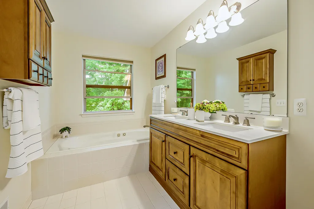 8757 Sydney Drive York Charter Township MI 48176