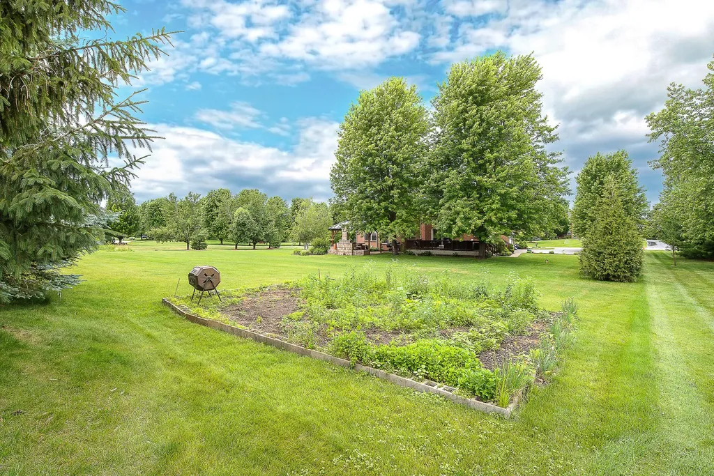 8757 Sydney Drive York Charter Township MI 48176