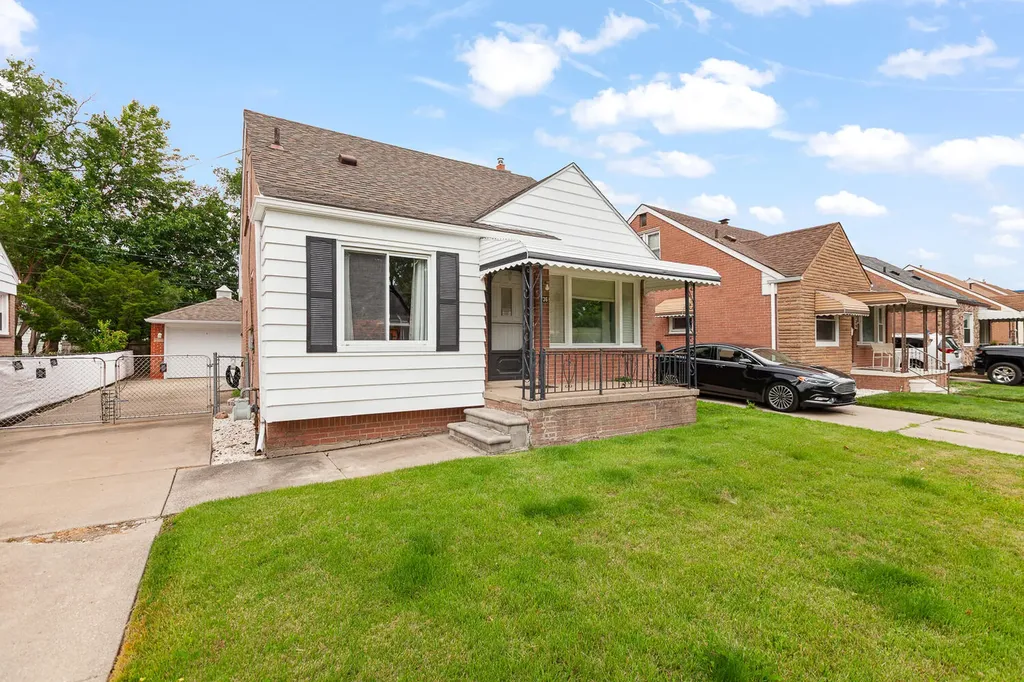 736 Farnham Avenue Lincoln Park City MI 48146