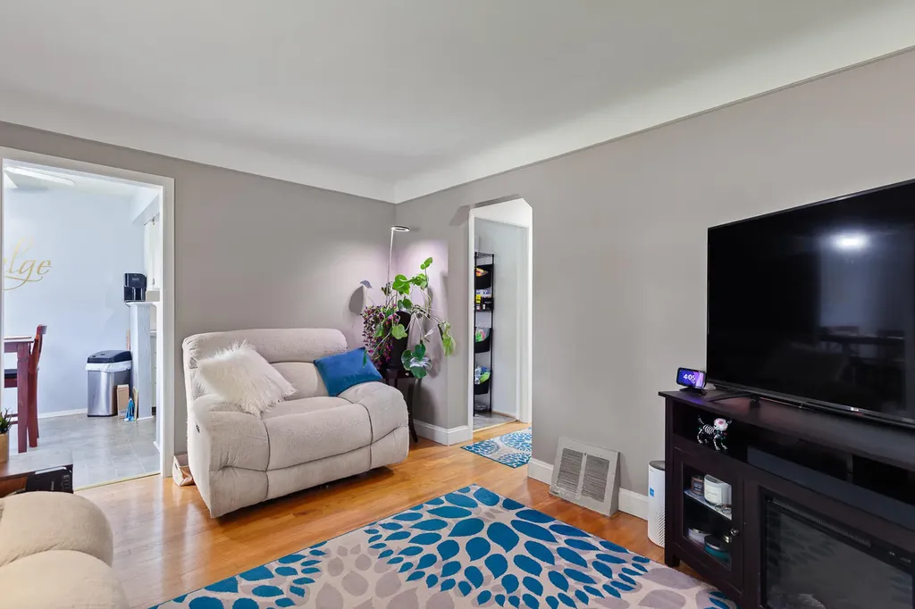 736 Farnham Avenue Lincoln Park City MI 48146