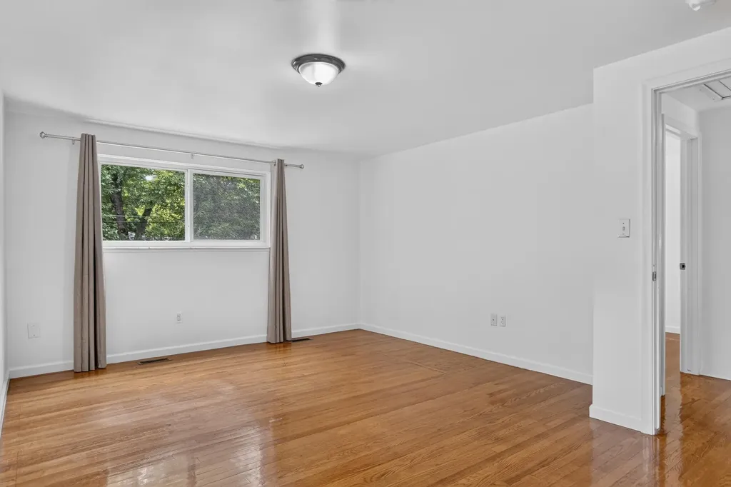 32463 Dunford Street Farmington Hills City MI 48334