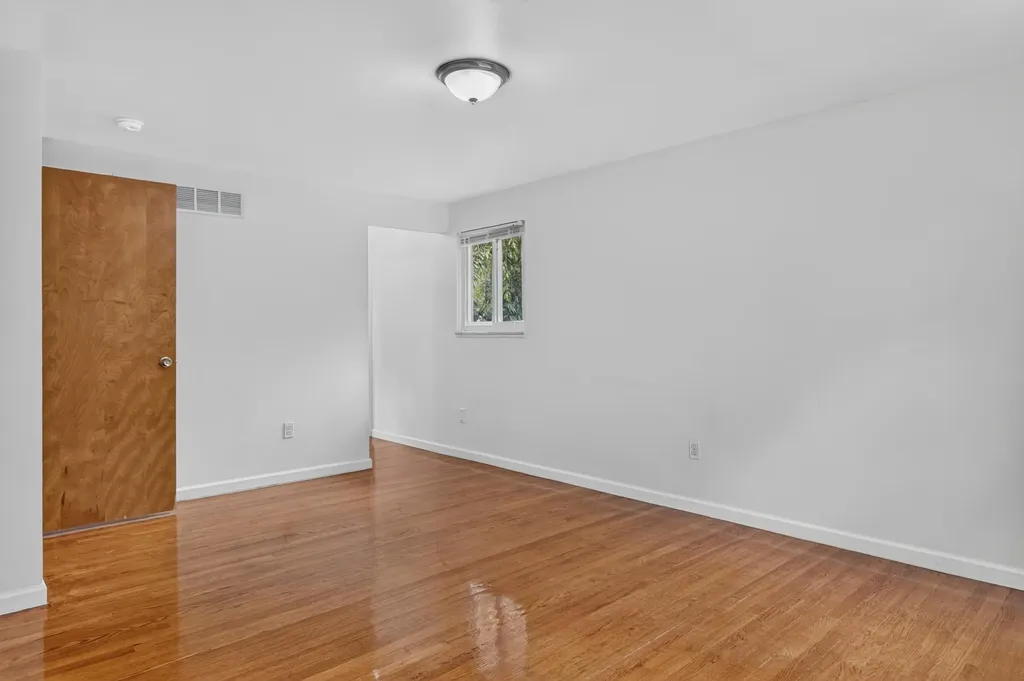 32463 Dunford Street Farmington Hills City MI 48334