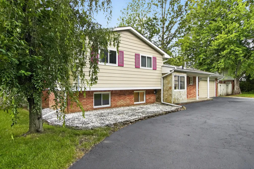 32463 Dunford Street Farmington Hills City MI 48334