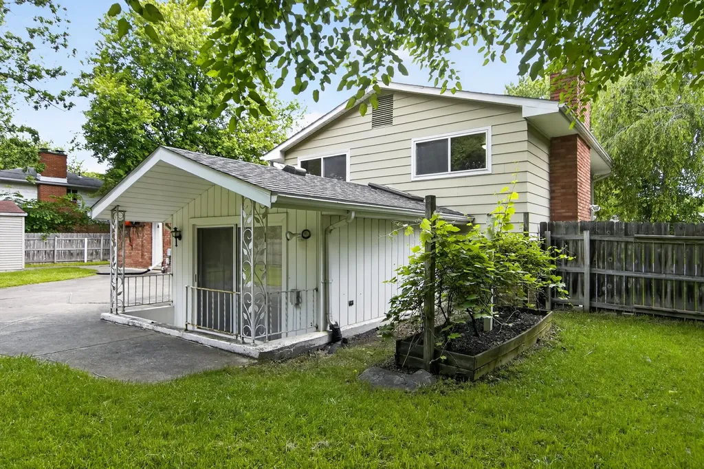 32463 Dunford Street Farmington Hills City MI 48334