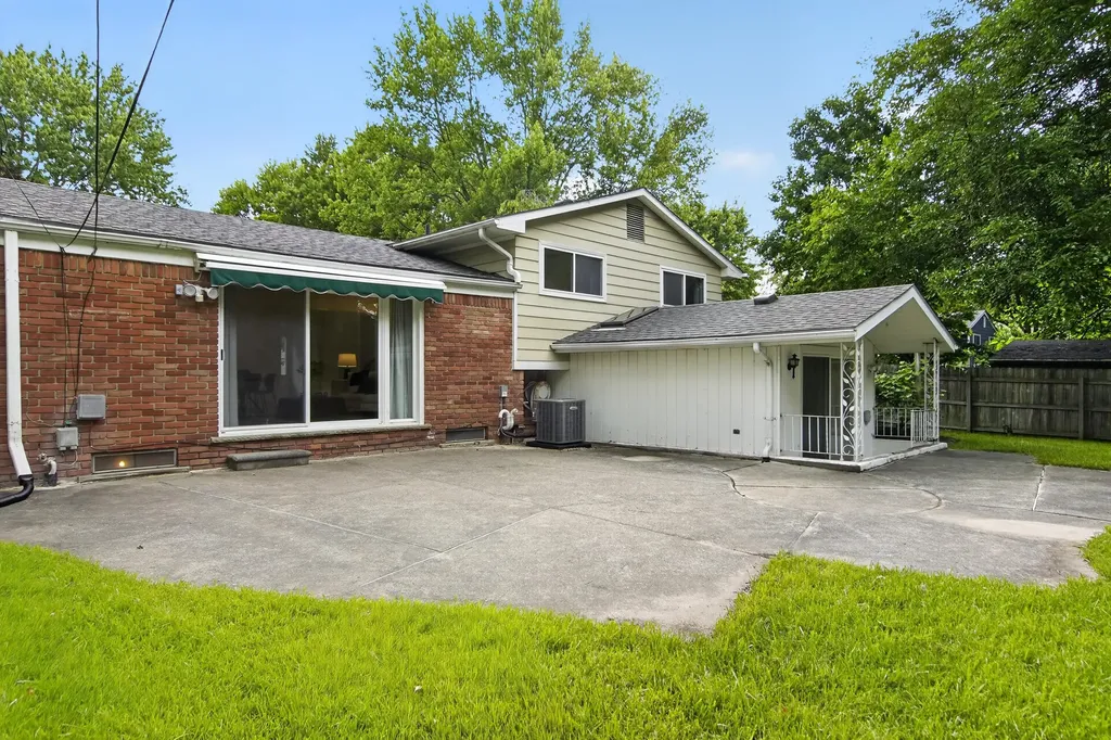 32463 Dunford Street Farmington Hills City MI 48334