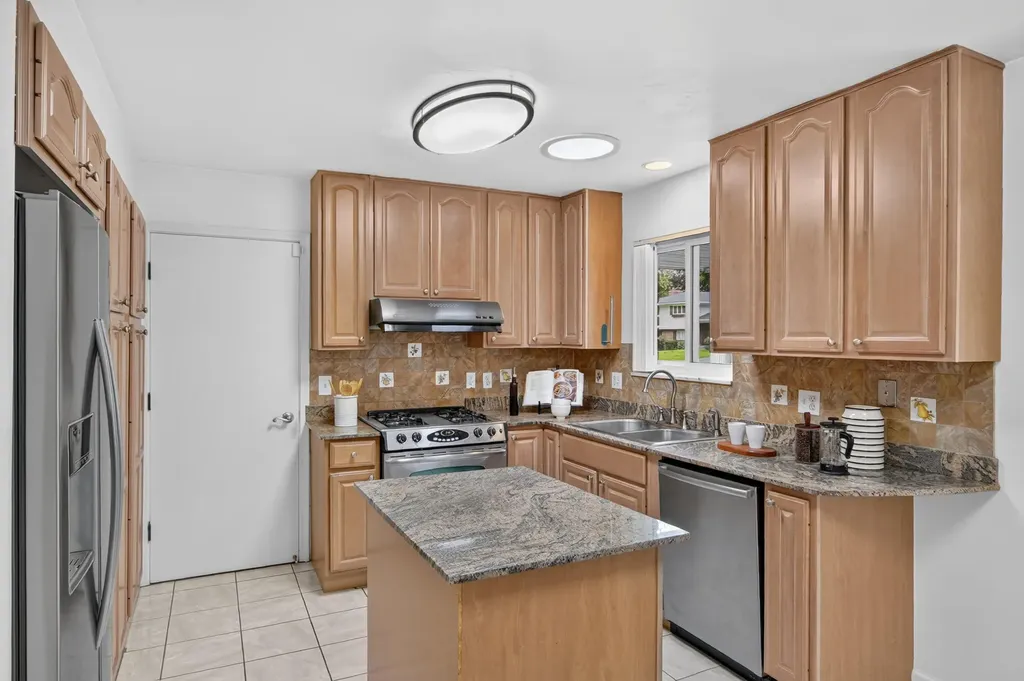 32463 Dunford Street Farmington Hills City MI 48334