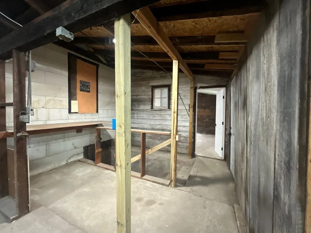 226 Cedar Street NE Cedar Springs City MI 49319