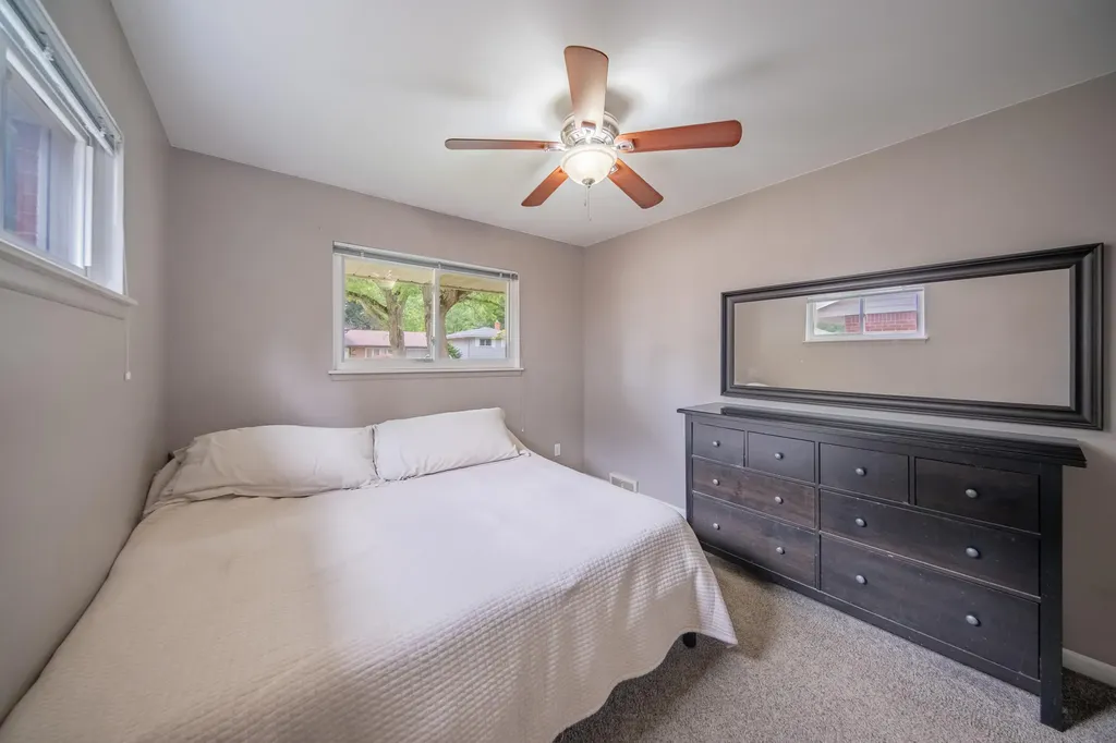 14638 Ellen Drive Livonia City MI 48154