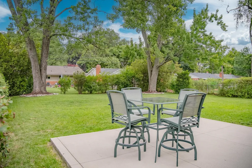 14638 Ellen Drive Livonia City MI 48154