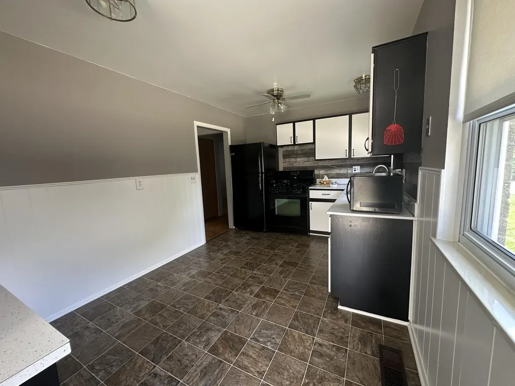 9856 Van Buren Street Van Buren Charter Township MI 48111