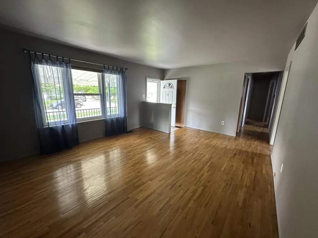 9856 Van Buren Street Van Buren Charter Township MI 48111