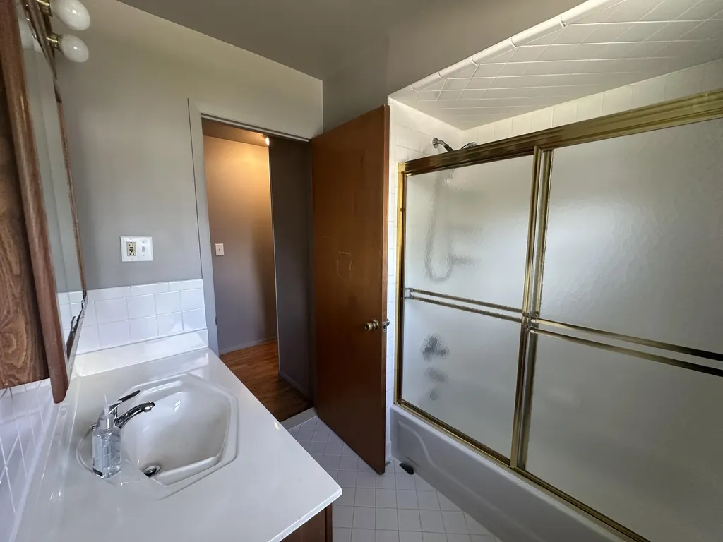 9856 Van Buren Street Van Buren Charter Township MI 48111