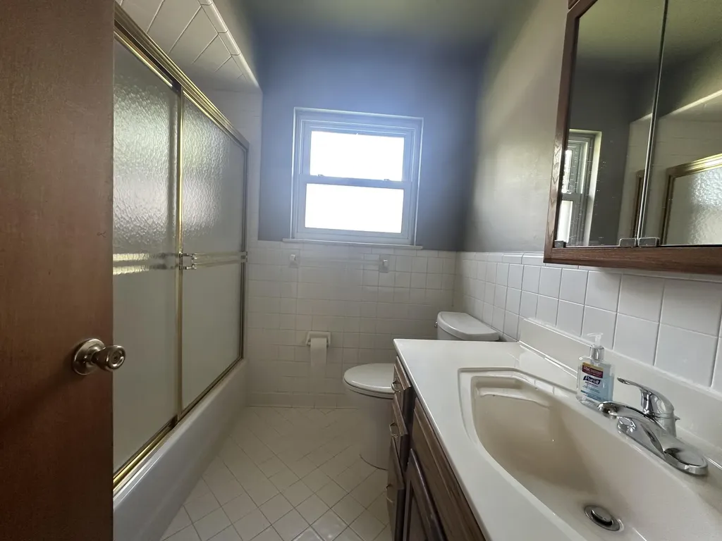 9856 Van Buren Street Van Buren Charter Township MI 48111