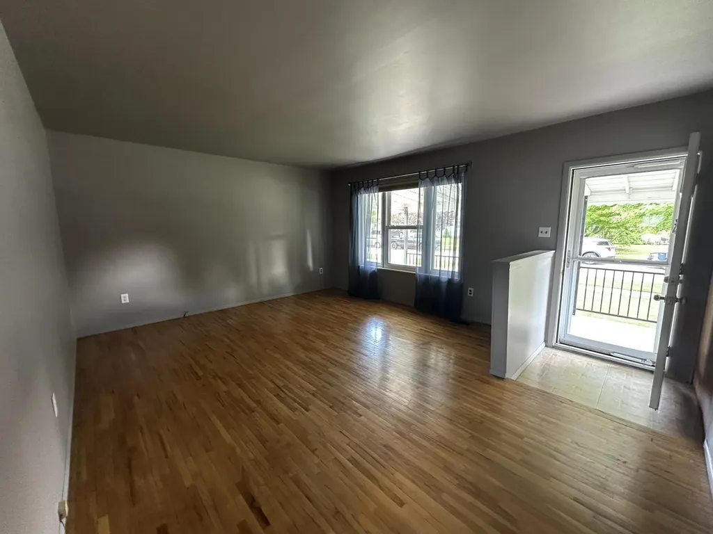 9856 Van Buren Street Van Buren Charter Township MI 48111