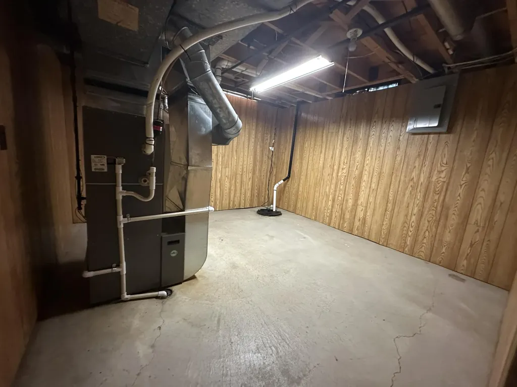 9856 Van Buren Street Van Buren Charter Township MI 48111