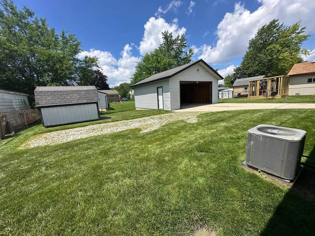 9856 Van Buren Street Van Buren Charter Township MI 48111