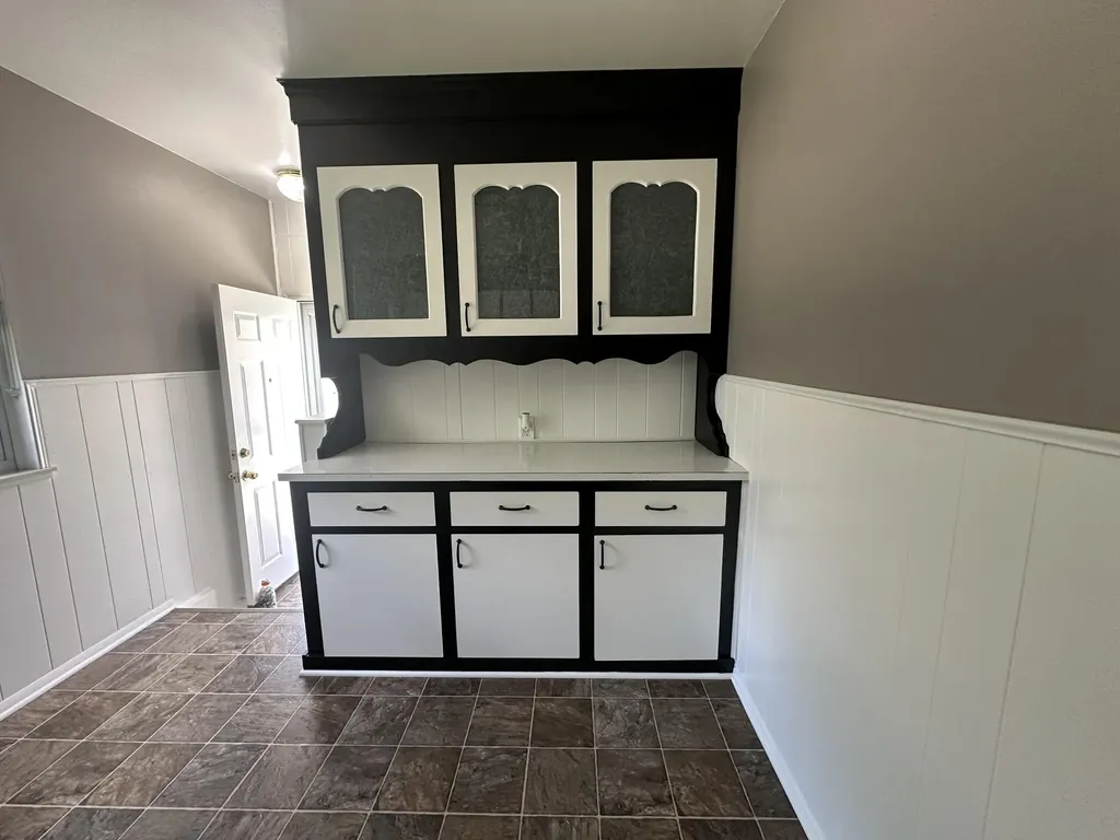 9856 Van Buren Street Van Buren Charter Township MI 48111