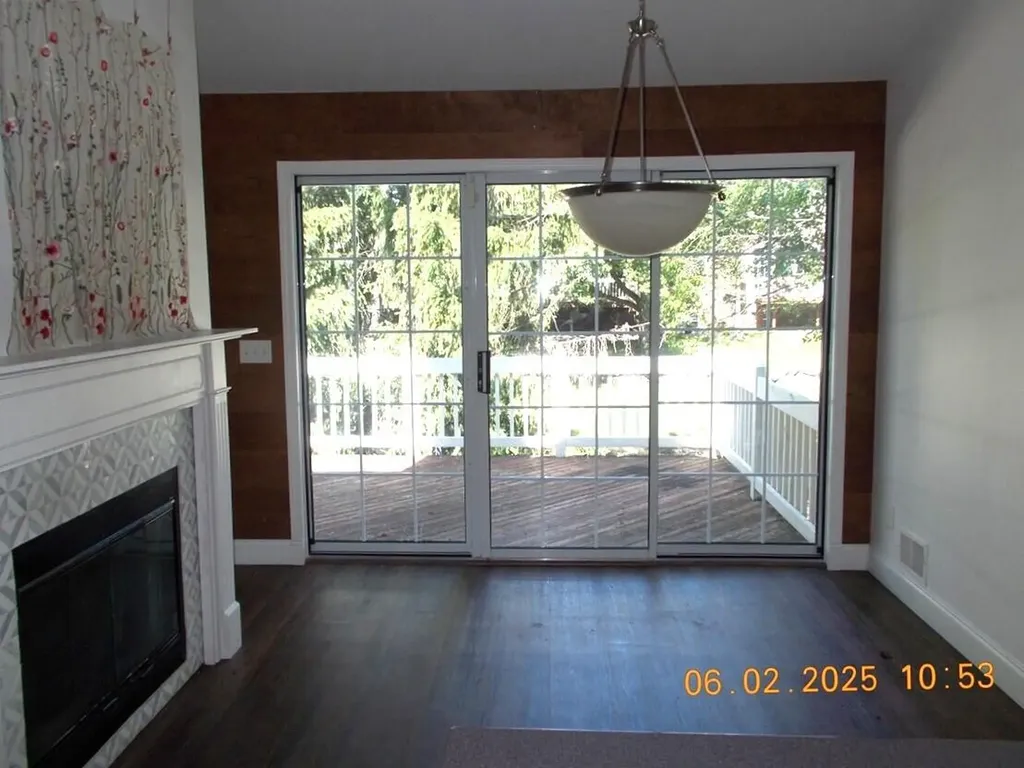 2304 Cleveland Way Canton Charter Township MI 48188