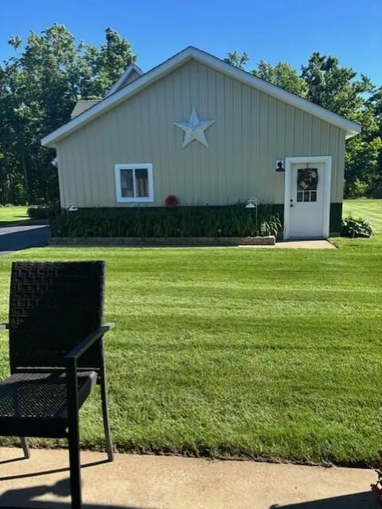 1976 Estelle Road Hayes Township MI 49735