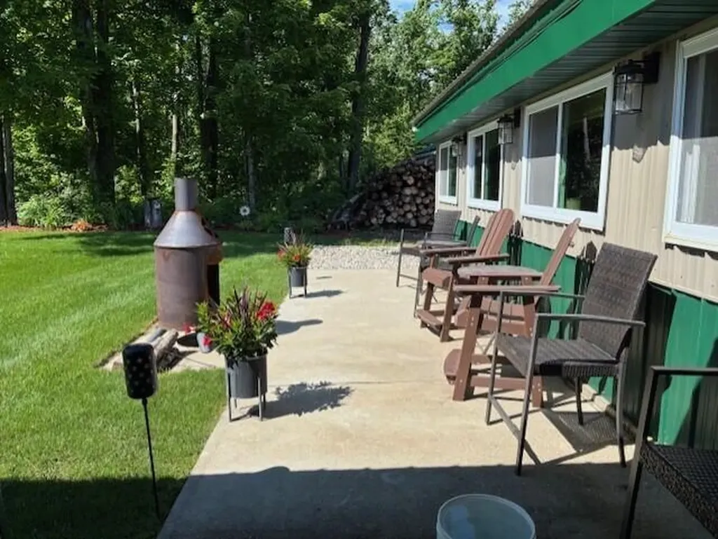 1976 Estelle Road Hayes Township MI 49735