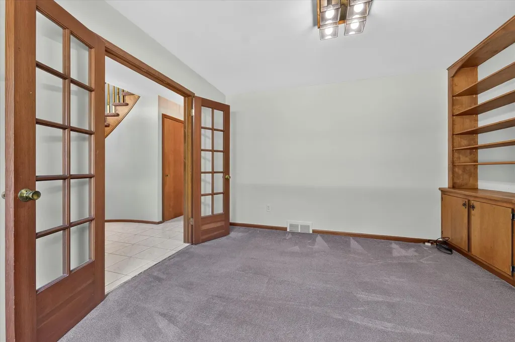 8441 Sarah Lane Grosse Ile Township MI 48138