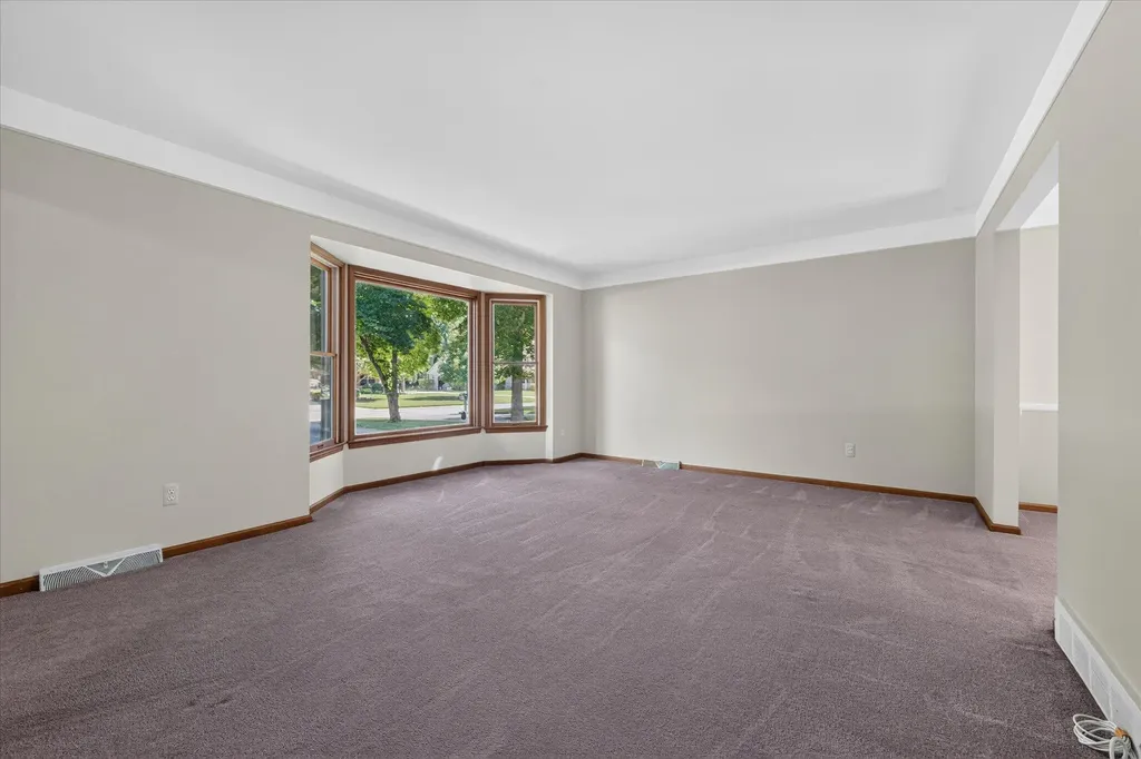 8441 Sarah Lane Grosse Ile Township MI 48138