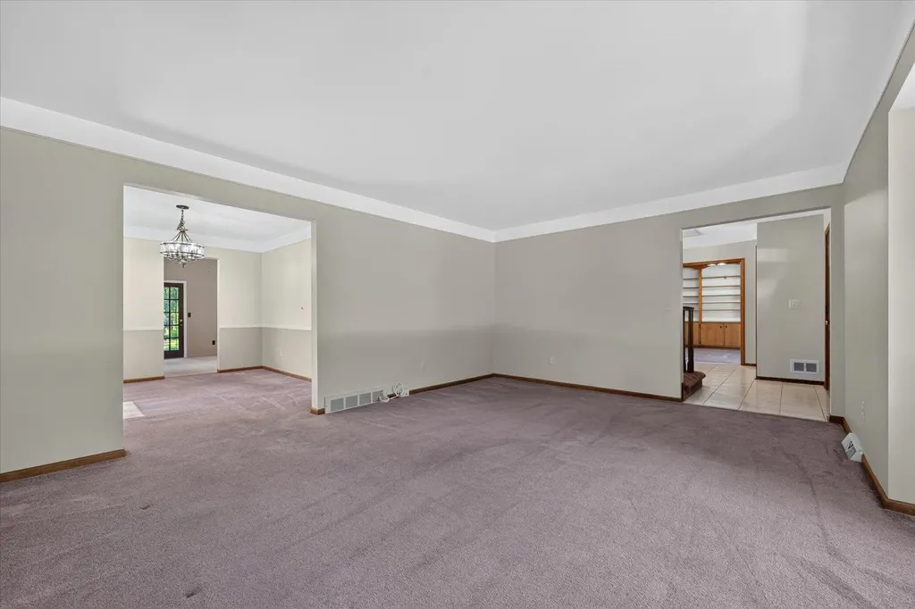 8441 Sarah Lane Grosse Ile Township MI 48138