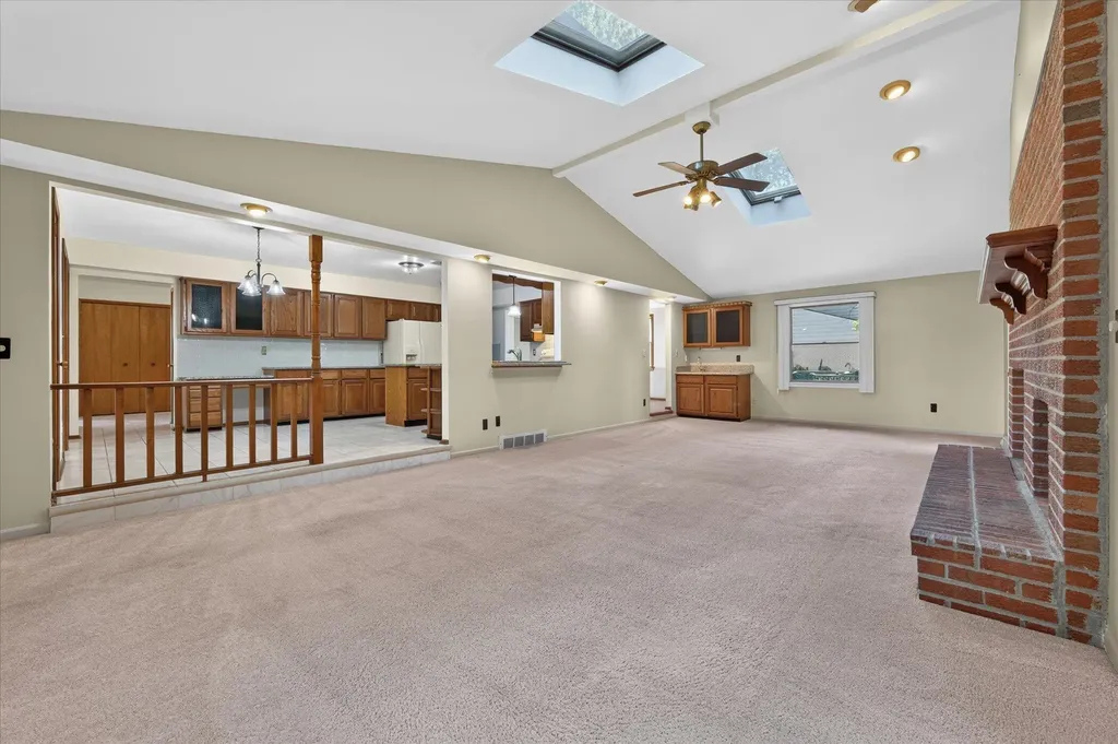 8441 Sarah Lane Grosse Ile Township MI 48138