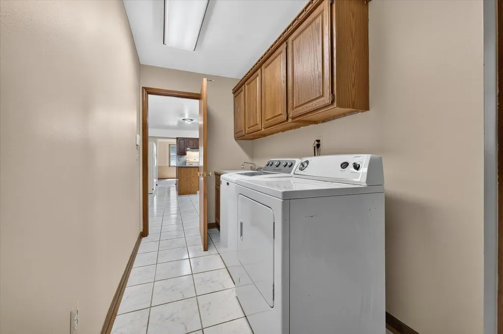 8441 Sarah Lane Grosse Ile Township MI 48138