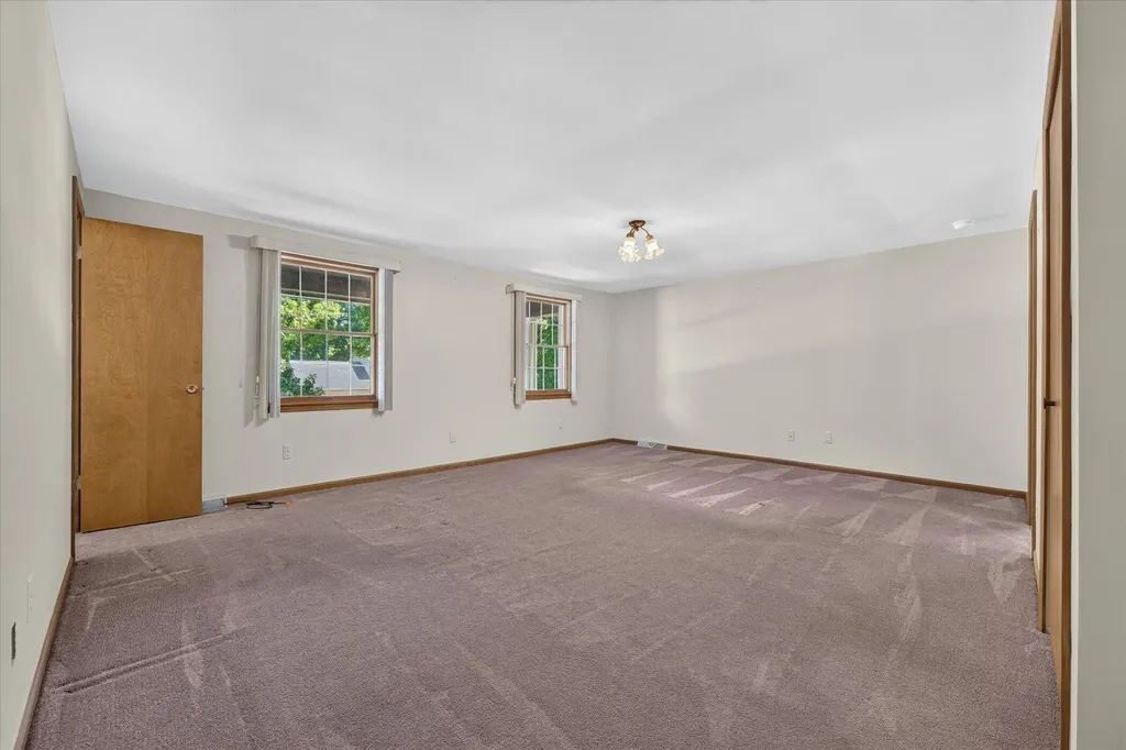 8441 Sarah Lane Grosse Ile Township MI 48138