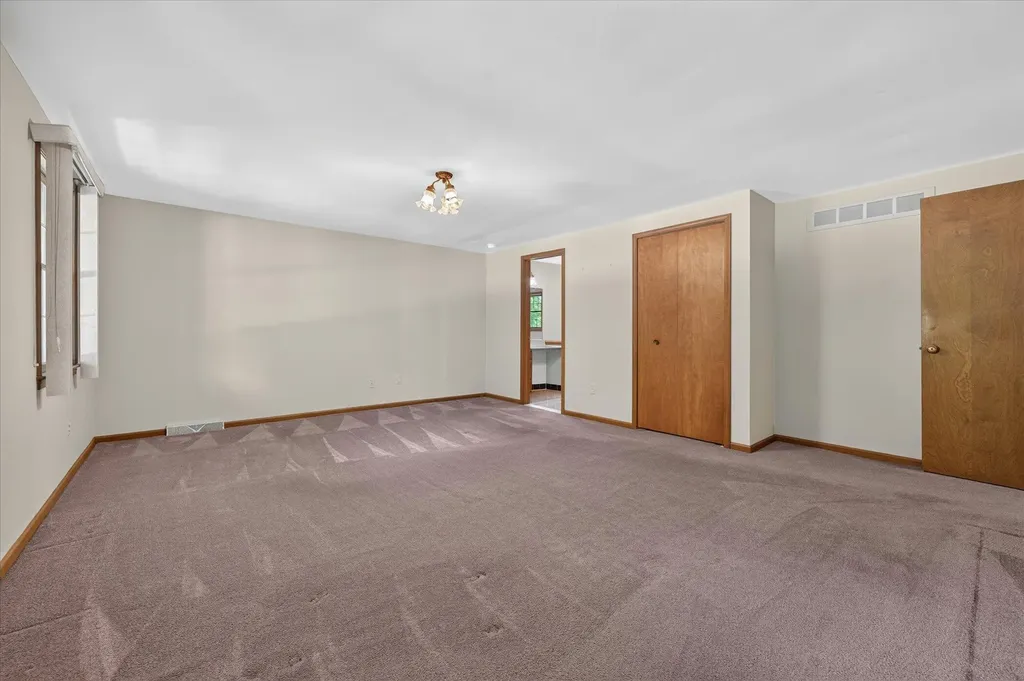 8441 Sarah Lane Grosse Ile Township MI 48138