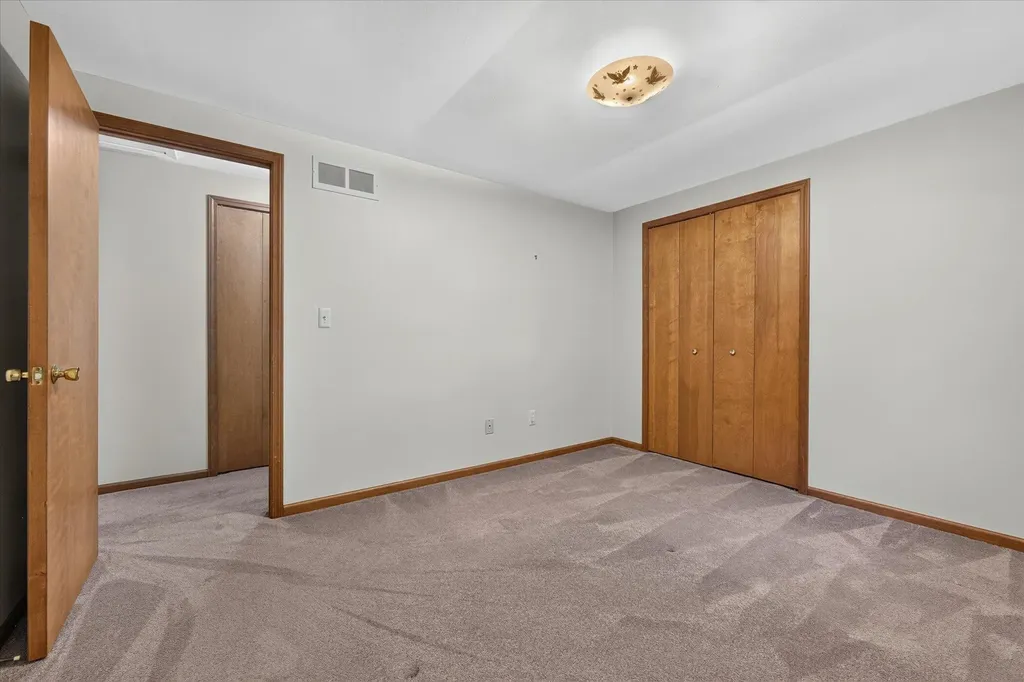 8441 Sarah Lane Grosse Ile Township MI 48138