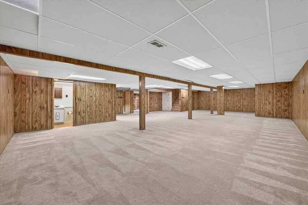 8441 Sarah Lane Grosse Ile Township MI 48138