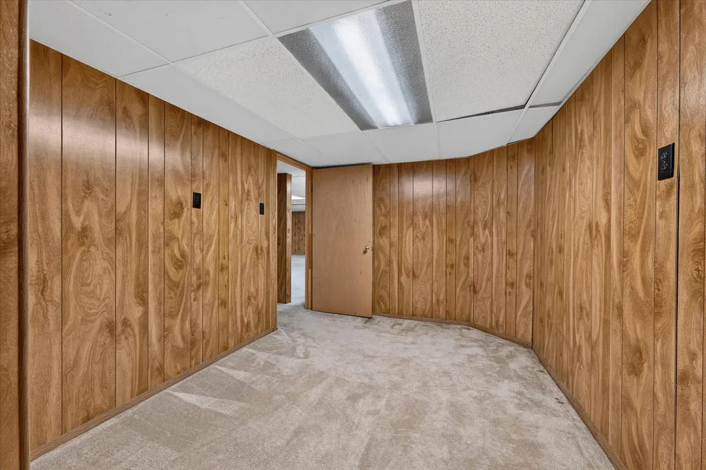 8441 Sarah Lane Grosse Ile Township MI 48138
