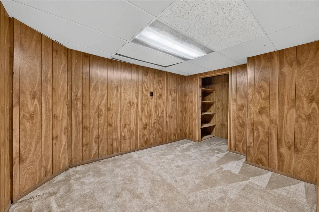 8441 Sarah Lane Grosse Ile Township MI 48138