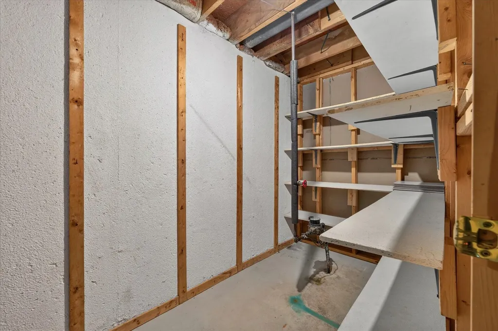 8441 Sarah Lane Grosse Ile Township MI 48138