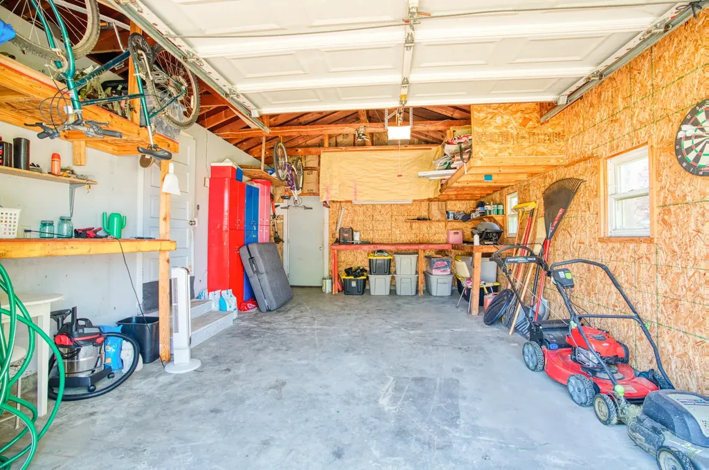 405 Washington Street Dundee Village MI 48131