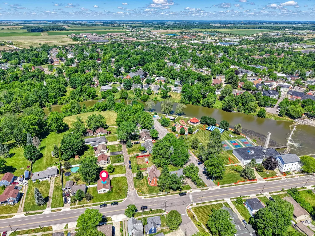 405 Washington Street Dundee Village MI 48131
