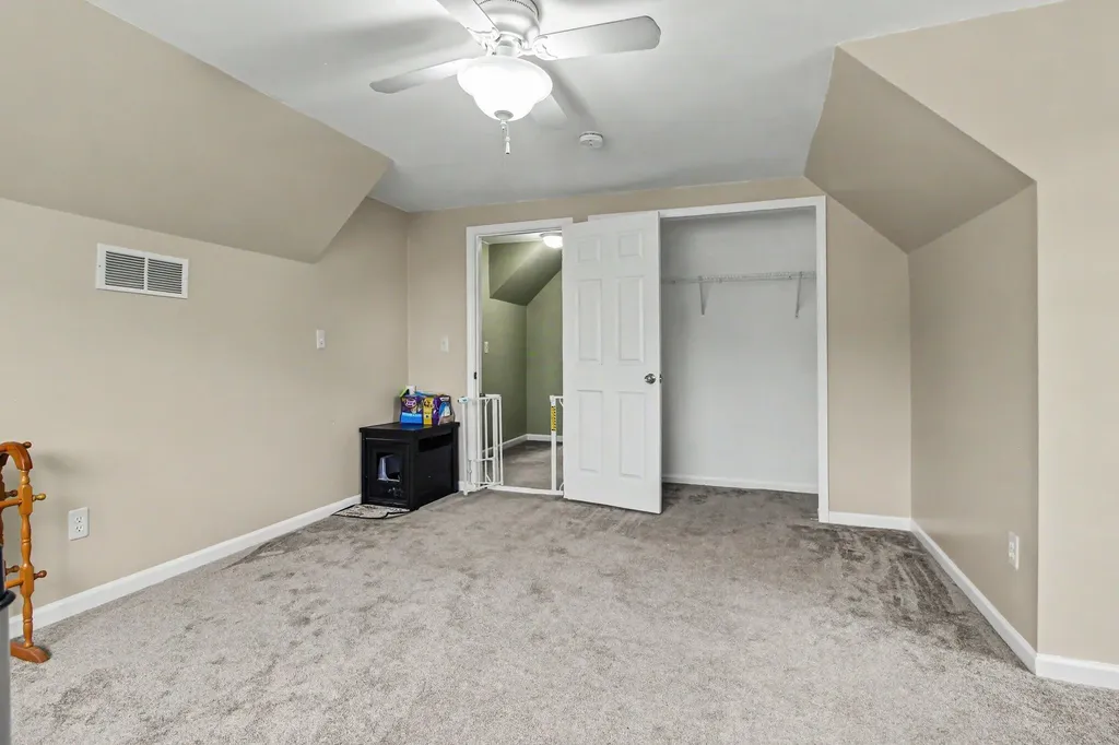 25286 Castlewood Drive Woodhaven City MI 48183