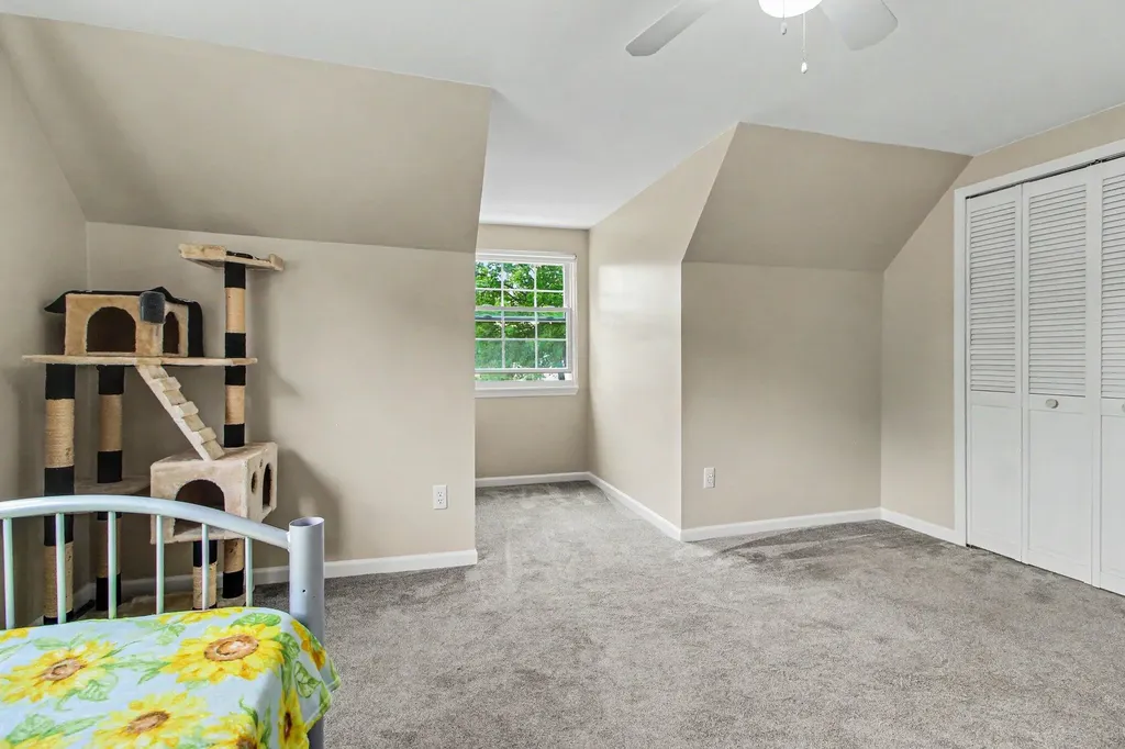 25286 Castlewood Drive Woodhaven City MI 48183